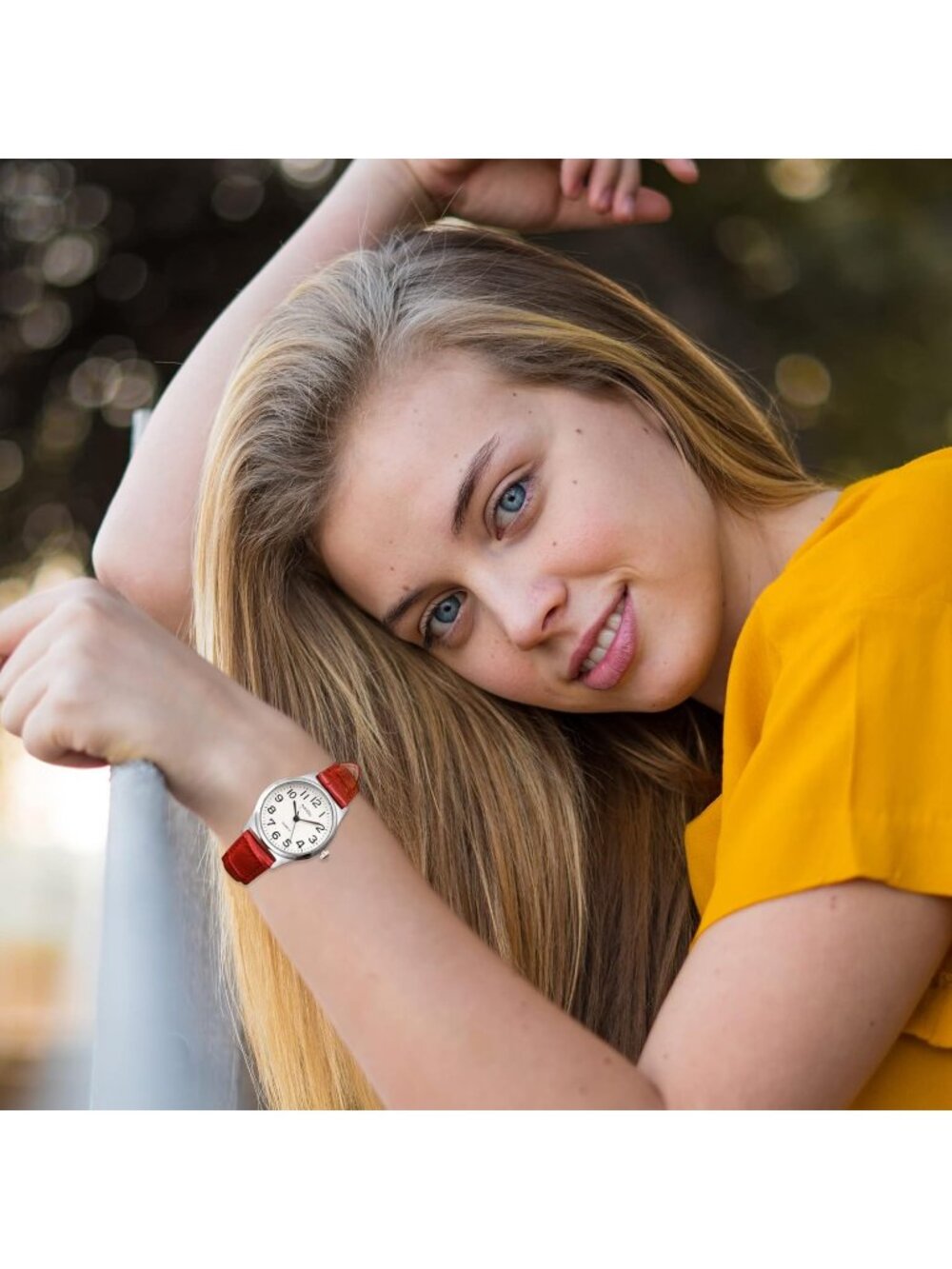 Women's Red Analog Quartz Leather Roman Numerals Casual Classic Wrist Watch - Picture 4 of 7